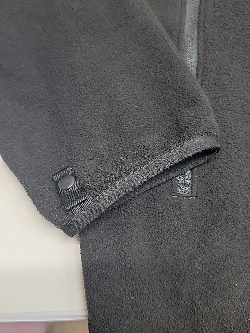 The North Face Black Full-Zip Fleece Jacket with White Logo Mens LARGE